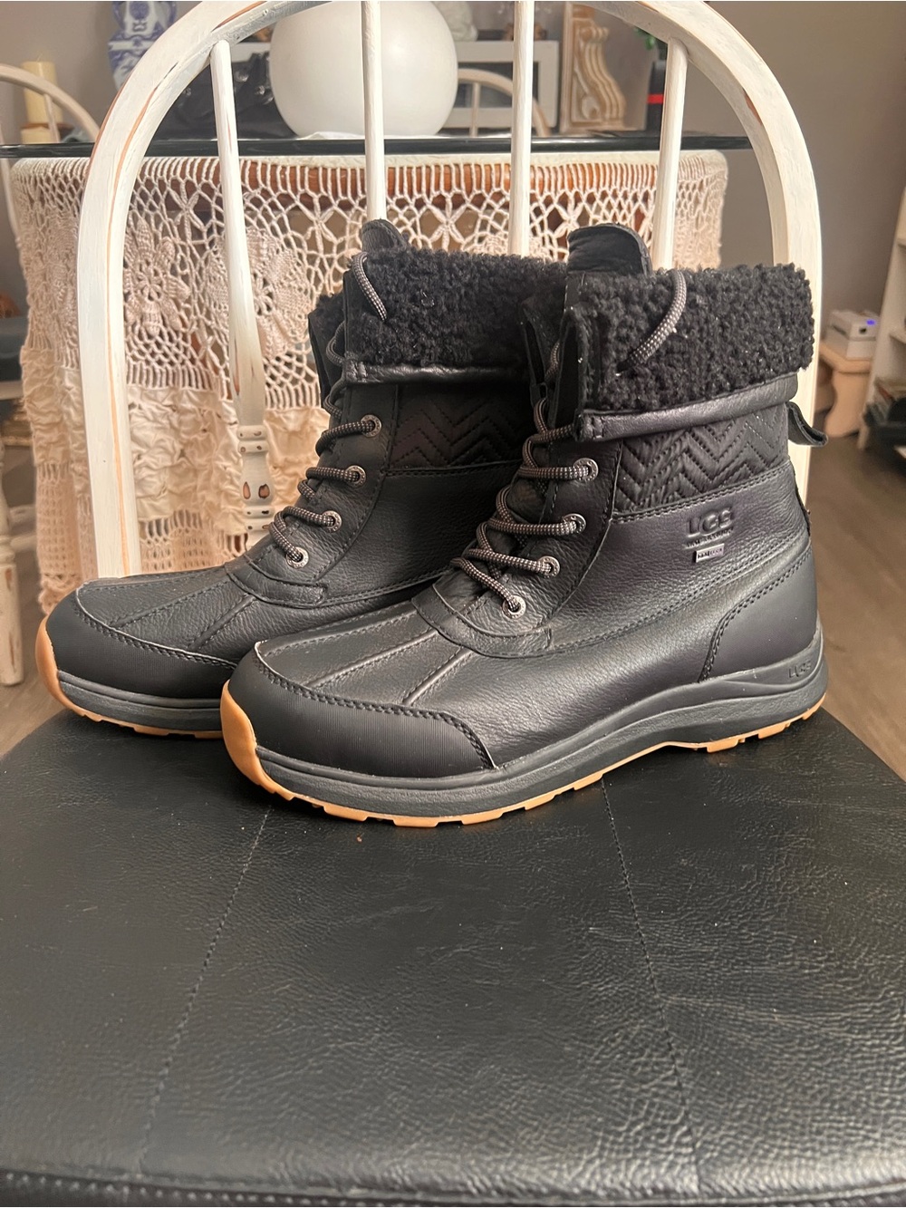 UGG Women's Adirondack III Waterproof Insulated Winter Boot , size US 11